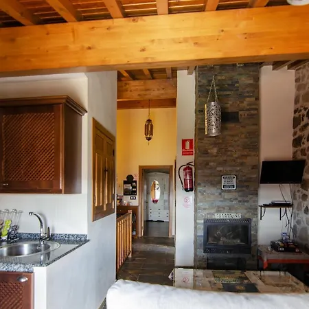 A Fala En Y San Martin De Trevejo, Sierra De Gata Apartment