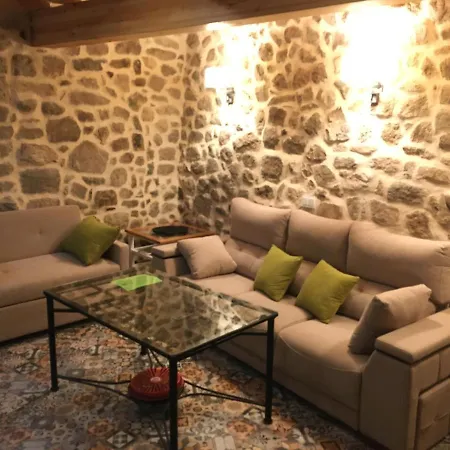 A Fala En Y San Martin De Trevejo, Sierra De Gata *