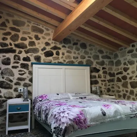 A Fala En Y San Martin De Trevejo, Sierra De Gata Trevejo