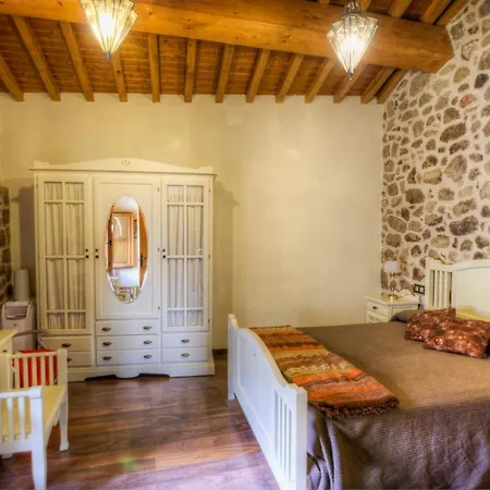 A Fala En Y San Martin De Trevejo, Sierra De Gata Trevejo