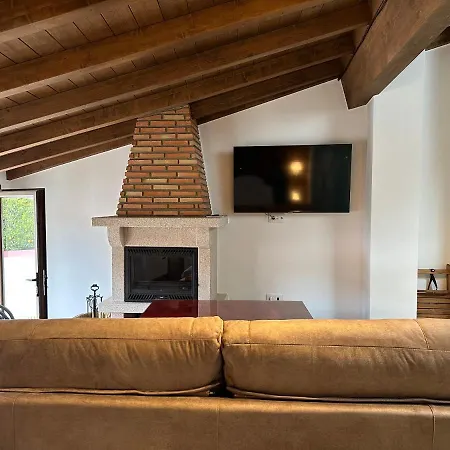 A Fala En Y San Martin De Trevejo, Sierra De Gata *