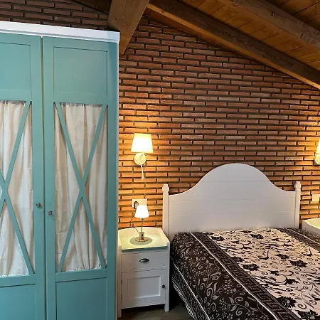 A Fala En Y San Martin De Trevejo, Sierra De Gata Trevejo