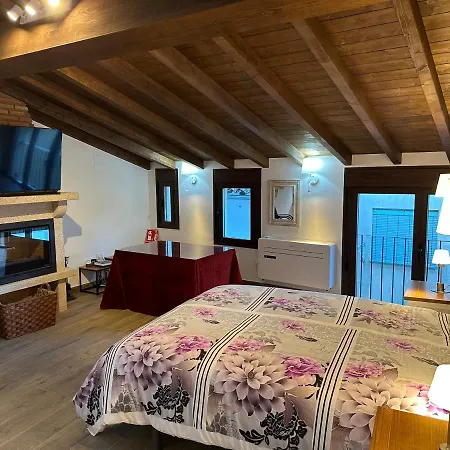 A Fala En Y San Martin De Trevejo, Sierra De Gata