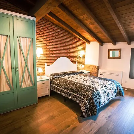 Apartamentos A Fala en San Martin de Trevejo, Batuecas 1 y Trevejo, PIzarro 24, Sierra de Gata * Trevejo